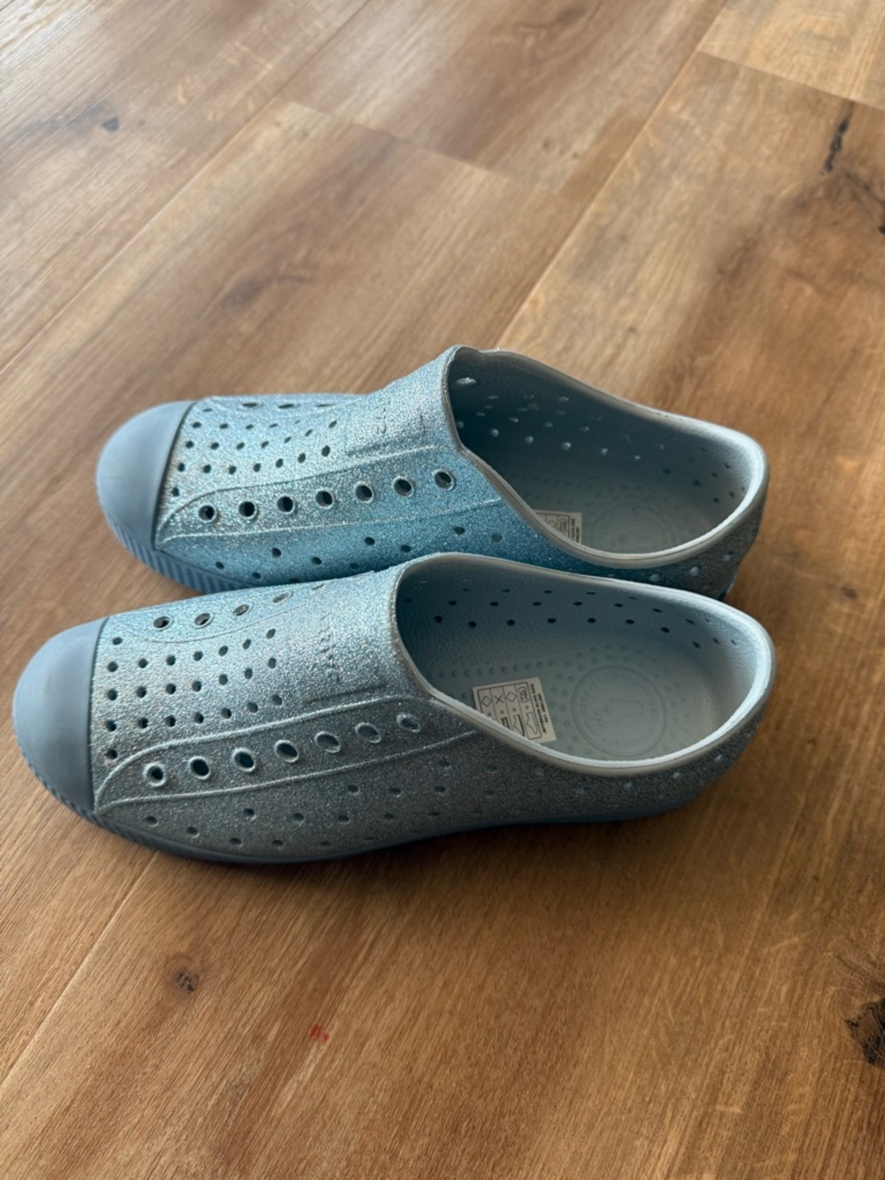 Native Kids Jefferson Bling Glitter Slip-On Water Shoes in Light Blue